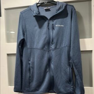 Columbia Blue Performance Jacket with Fleece Material